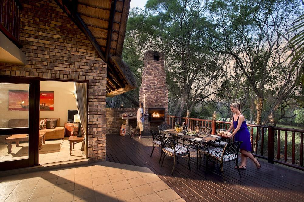 Kruger Park Lodge Гейзівью Екстер'єр фото