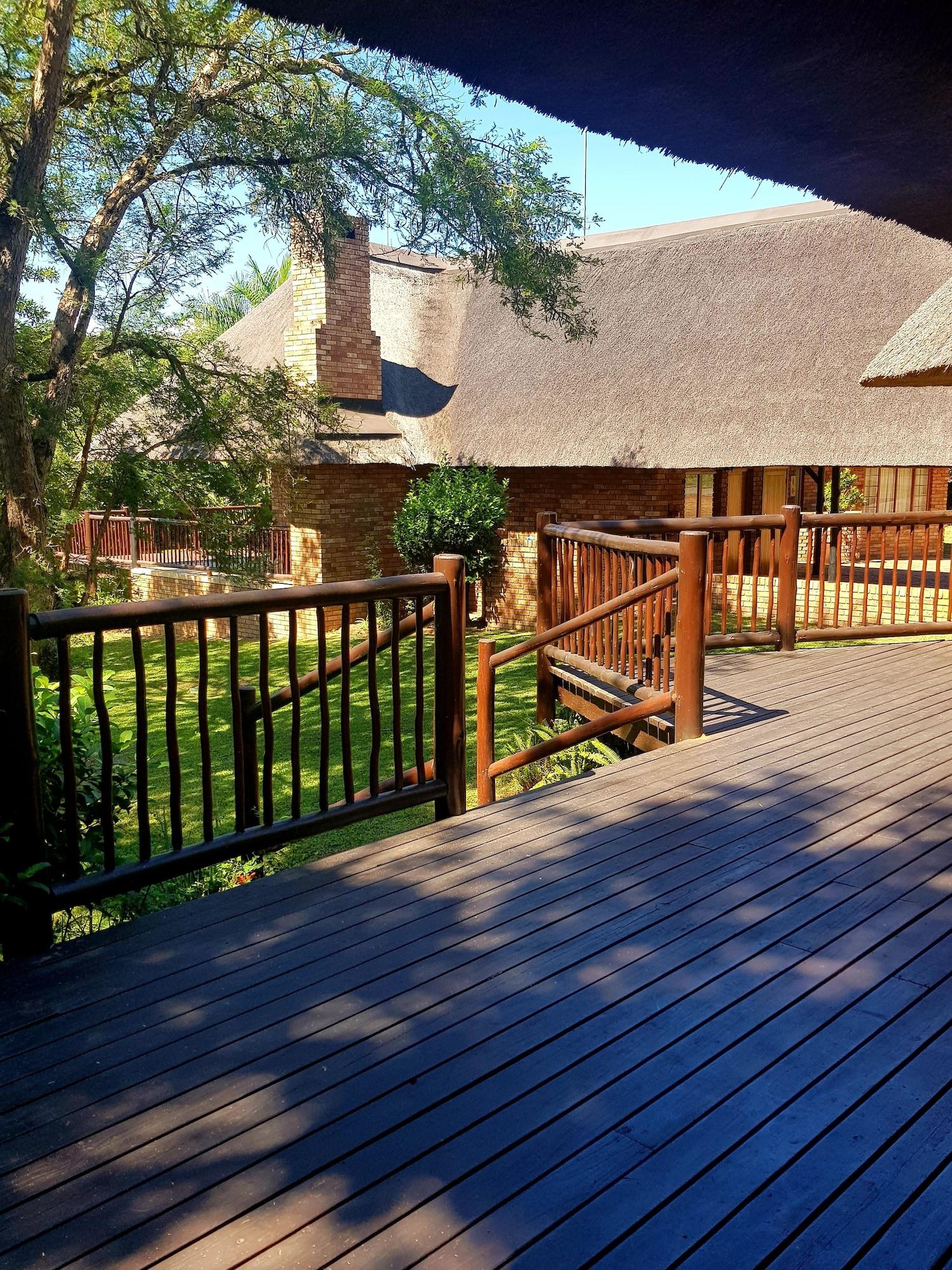 Kruger Park Lodge Гейзівью Екстер'єр фото